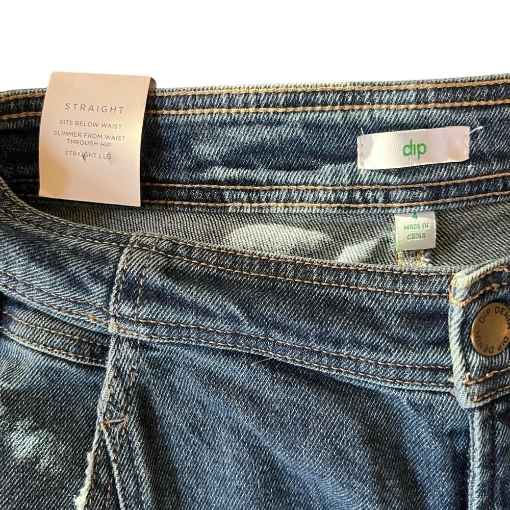 Dip NWT straight leg denim jeans middle seam size 4
